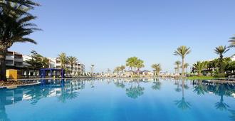伊波罗之星四十号海滩酒店 - 阿加迪尔 - 游泳池