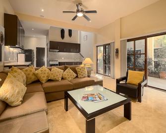 Pool Side Studio Suite Two At Casa De Suenos - 卡波圣卢卡 - 客厅