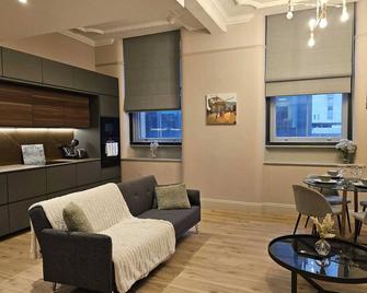 Luxury 2br Apt In City Centre Up To 6 Guests! - 曼彻斯特 - 客厅
