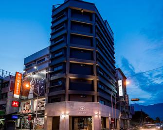 禧福饭店 - 花莲市 - 建筑