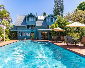 Plumeria Room on a Lush Farm on Maui's North Shore - Haiku-Pauwela - 游泳池
