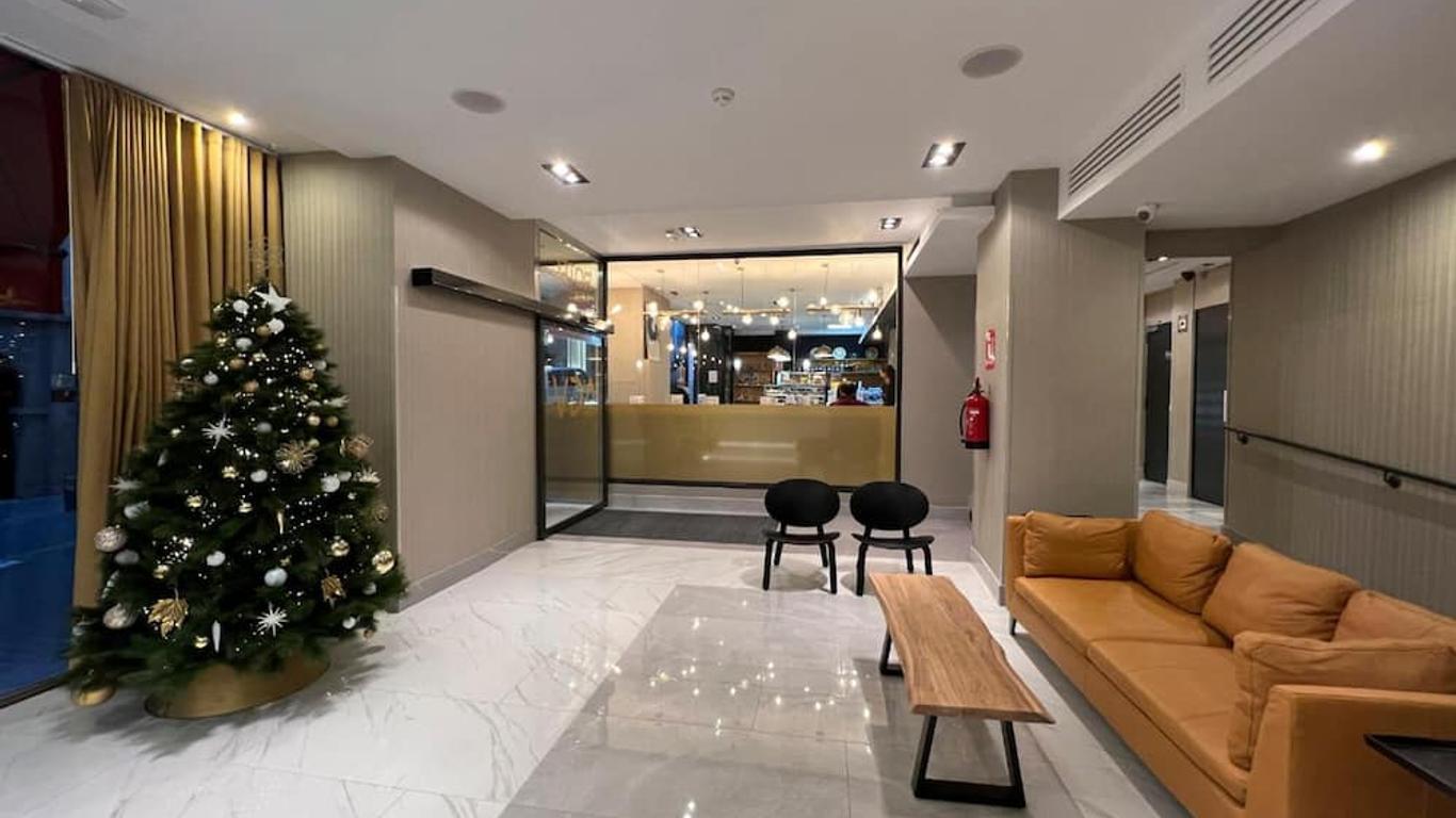 格兰大街阿文尼达酒店