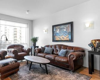 Angel Sky Apartment - 雷克雅未克 - 客厅