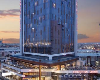 康雅温德姆华美达广场酒店 - 科尼亚 - 建筑
