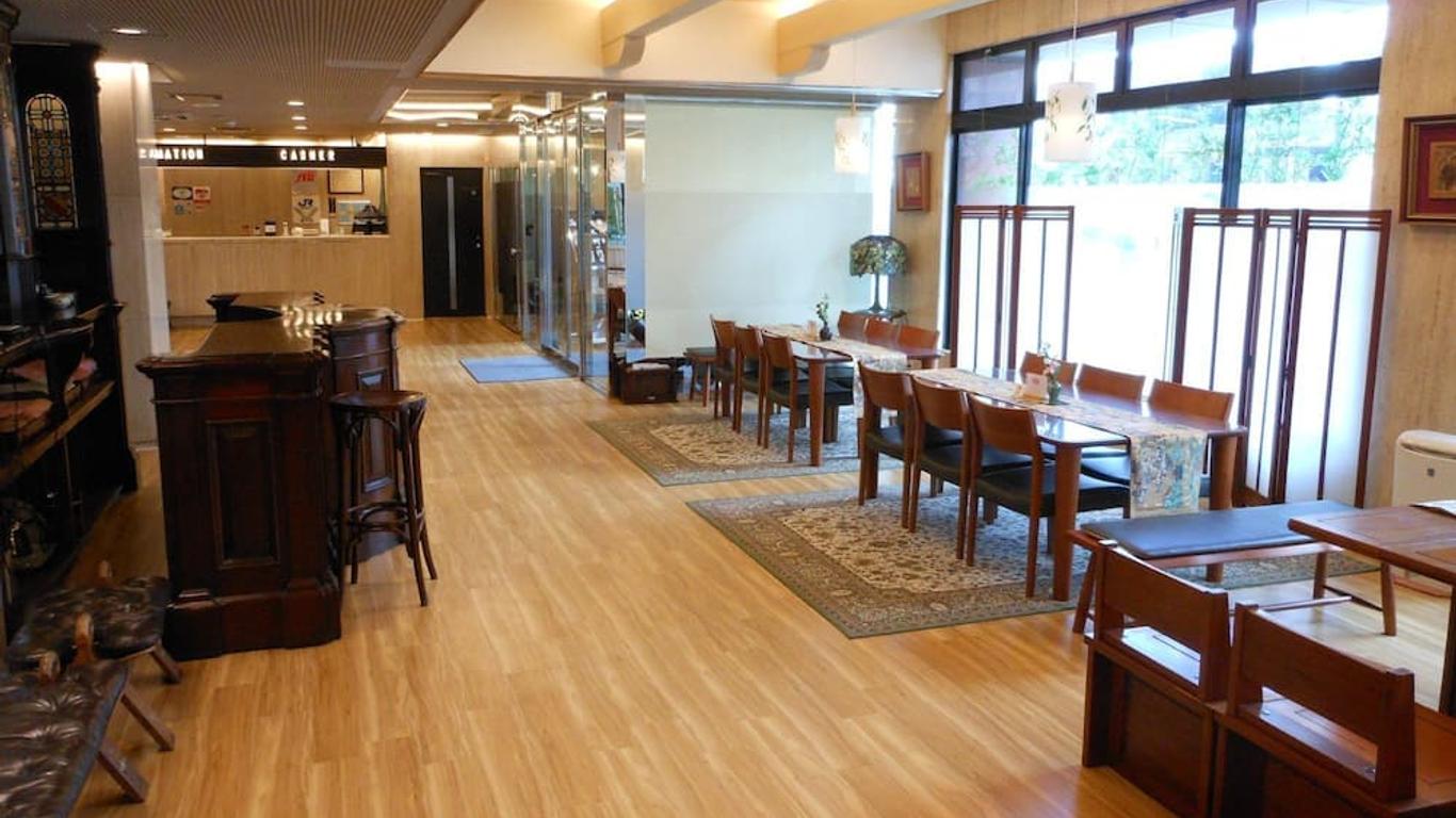 嵯峨格雷丝酒店