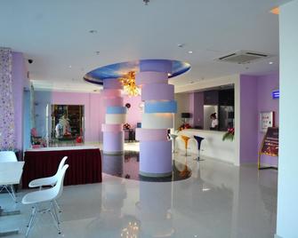 Constellation Hotel - 三亚 - 柜台