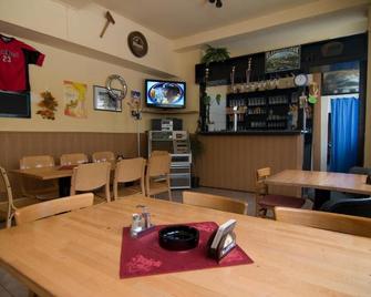 斯堪的纳维亚运动酒店 - 布拉格 - 酒吧