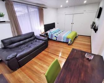 2. Aptoestudio privado. Campín, MovistarArena - 波哥大 - 睡房