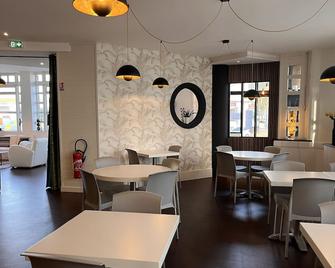 乐克罗曼酒店 - 洛里昂 - 餐馆
