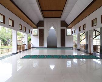 Kampung Pa'go度假村酒店 - 万隆 - 游泳池