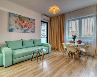 Inspiration Station · Modern & Cozy Apt · Ior Park - 布加勒斯特 - 客厅