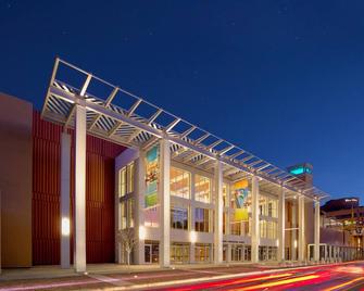 渥太华市区经济酒店 - 阿尔伯克基 - 建筑