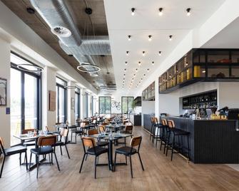曼特拉麦克阿瑟酒店 - 堪培拉 - 餐馆