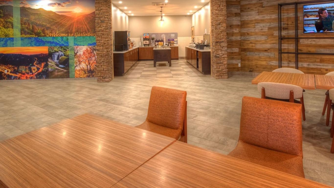 盖特林堡市区凯隆波因特酒店