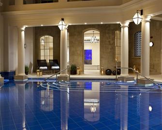 巴斯盖恩斯柏若夫 Spa - 全球奢华精品酒店 - 巴斯 - 游泳池
