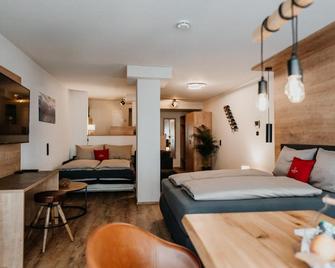 Alpenwolke Appartements - 肯普滕 - 睡房