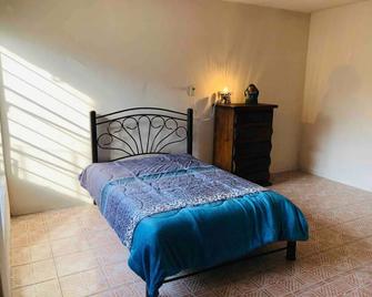 Mexica Apartment 20-30 Min From The Airport - 特拉尔内潘特拉 - 睡房