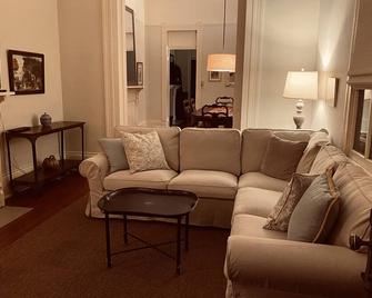 Luxury And Charm Just Off Audubon Park-Walking Distance To Whole Foods - 新奥尔良 - 客厅