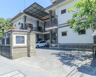 Pudak Sari寄宿家庭 - 库塔 - 建筑