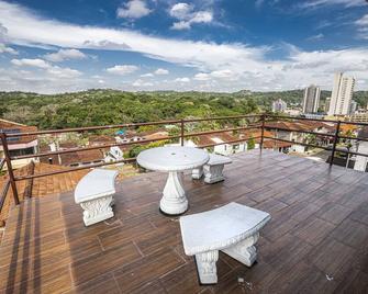 Breathtaking Views Mansion w/King Beds - 巴拿马城 - 阳台