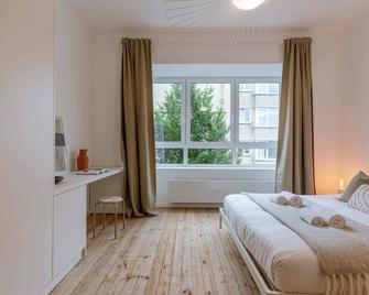 Huswell - Charming apartment with cozy balcony - 安特卫普 - 睡房