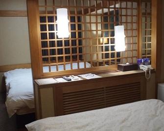 安妮酒店（仅限成人） - 大阪 - 柜台