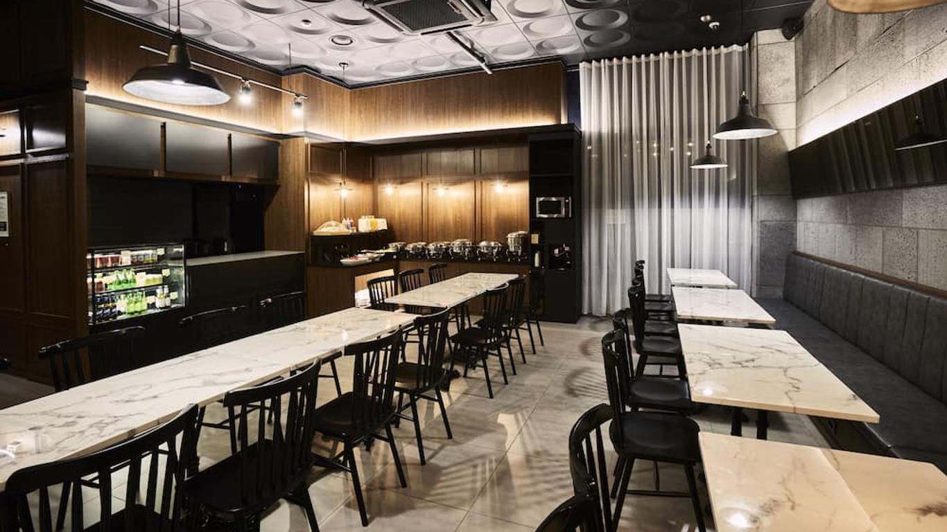 明洞卢米亚酒店