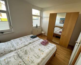 Holiday in Dresden - modern apartment with garden and terrace - 德累斯顿 - 睡房