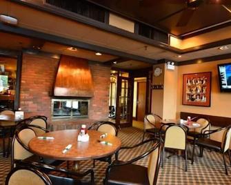 阿西尼博因戈登公园酒店 - 温尼伯 - 餐馆