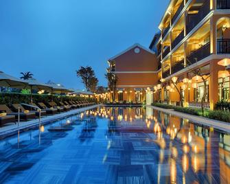 会安阿列格鲁 - 小巧 SPA 华丽酒店 - 会安 - 游泳池