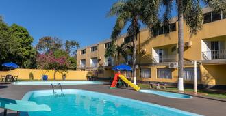 坎兹卡塔拉塔斯酒店 - 伊瓜苏 - 游泳池
