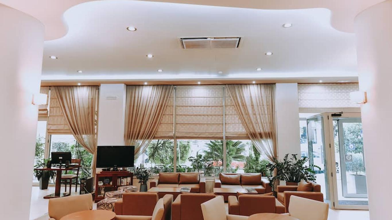 阿西恩尼克酒店