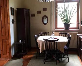 Timeless Near Downtown Cluj-Napoca - 克卢日-纳波卡 - 餐厅
