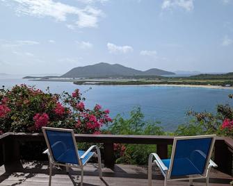 Little Mermaid - Luxurious, Spacious Rentalfor Two. . - 罗德城 - 阳台