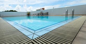 文莱时代大酒店 - 斯里巴加湾市 - 游泳池