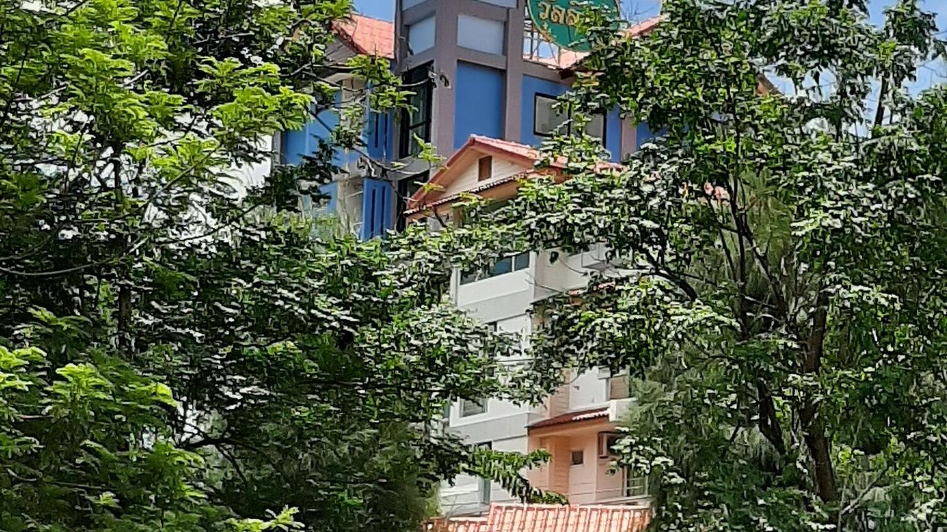 尼家旺汪凡里苏特酒店