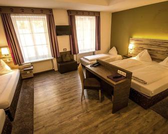 Double room with shower, WC - Hotel Dollinger - 因斯布鲁克 - 睡房