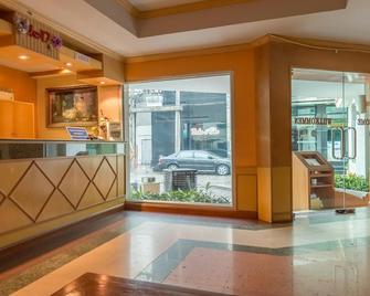 芭堤雅碧涛花园公寓酒店 - 芭堤雅 - 柜台