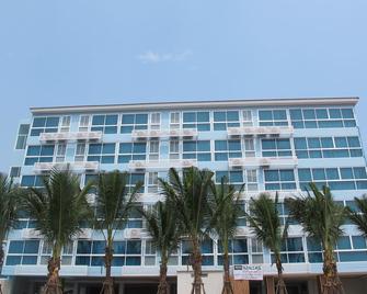 南特拉芭堤雅班安波海滩酒店 - 梭桃邑 - 建筑