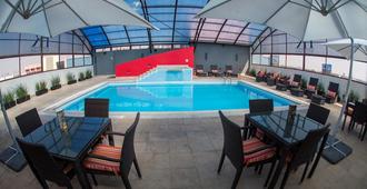 里亚索机场酒店 - 墨西哥城 - 游泳池