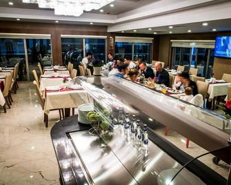 格兰德图尔库阿兹酒店 - 伯萨 - 餐馆