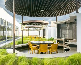 Escape to this luxurious oasis - 圣荷西 - 露台