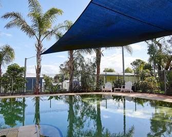 阿玛鲁公园酒店 - 菲利普岛 - 游泳池