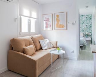 Recommended for you: brand new modern studio - 马德里 - 客厅