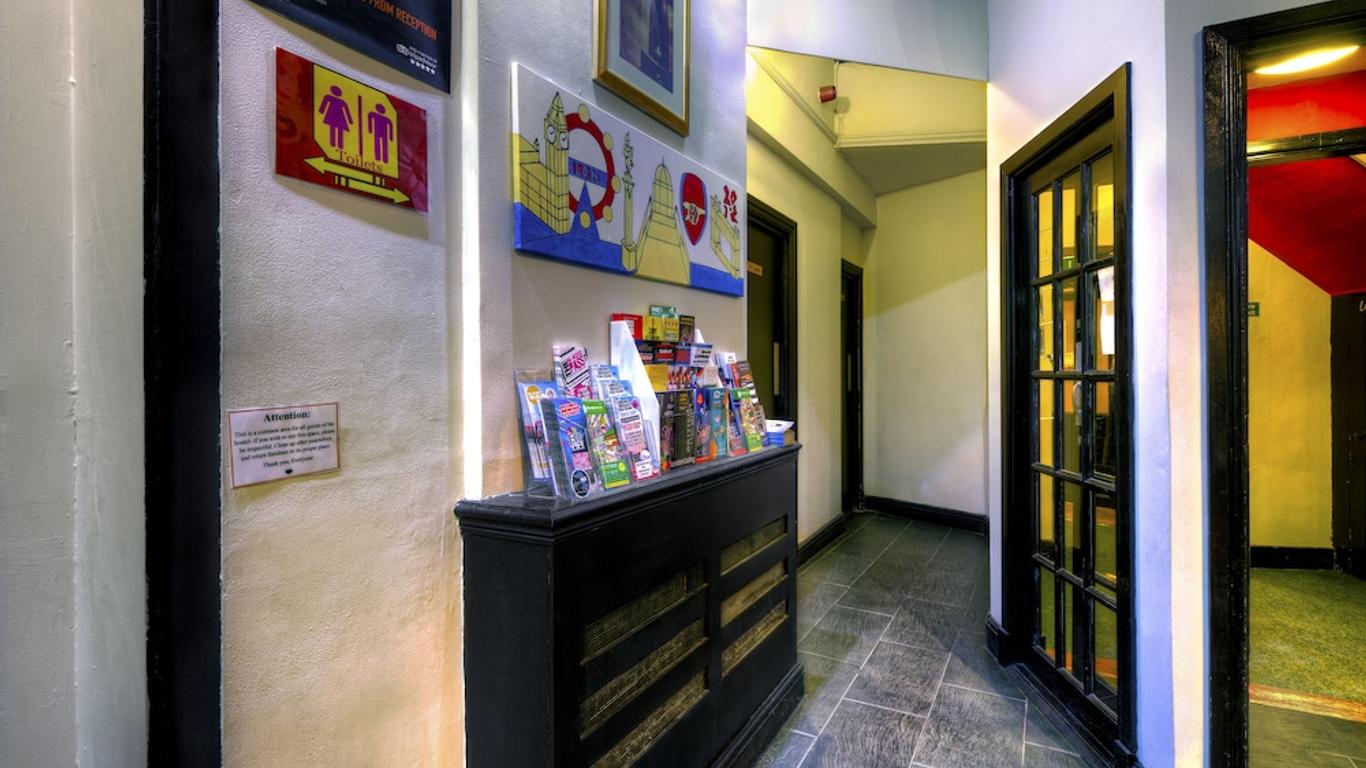 阿森纳酒馆背包客酒店