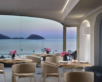 沃伊科罗纳村酒店 - 阿兰奇湾城 - 餐馆