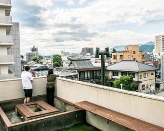 甲府巴克斯旅馆 - 甲府市 - 阳台