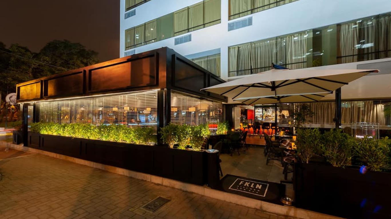 利马罗斯福套房酒店
