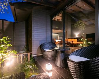 所有客房附設露天風呂 Onsen garden 湯本庵 清姬 - 雾岛市 - 露台