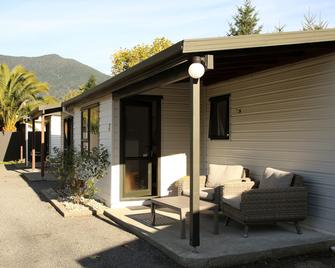 帕克兰滨海假日公园酒店 - 皮克顿 - 露台